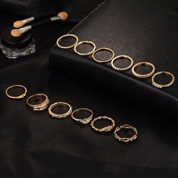 12 piece gold ring set! 💍 💛💛💛 - Picture 5 of 6